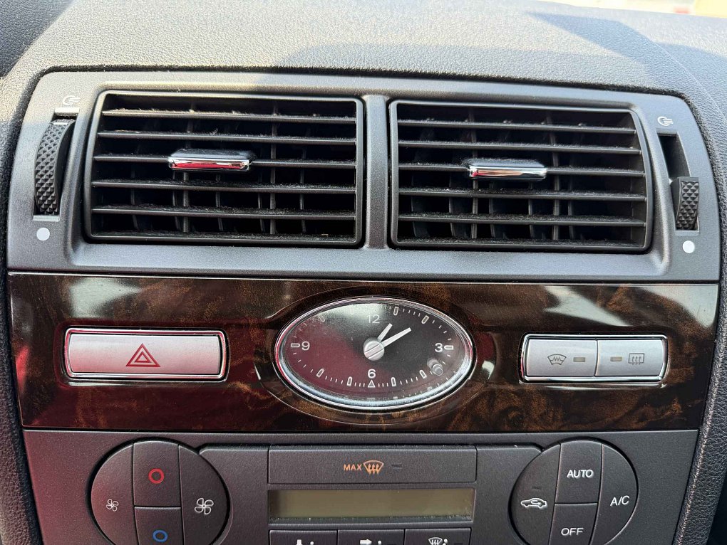 Ford Mondeo 1.8SCi 