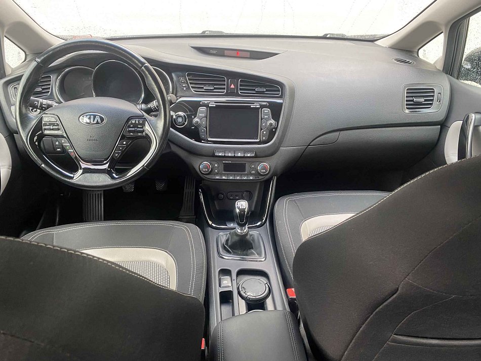 Kia Ceed 1.6 GDi Exclusive