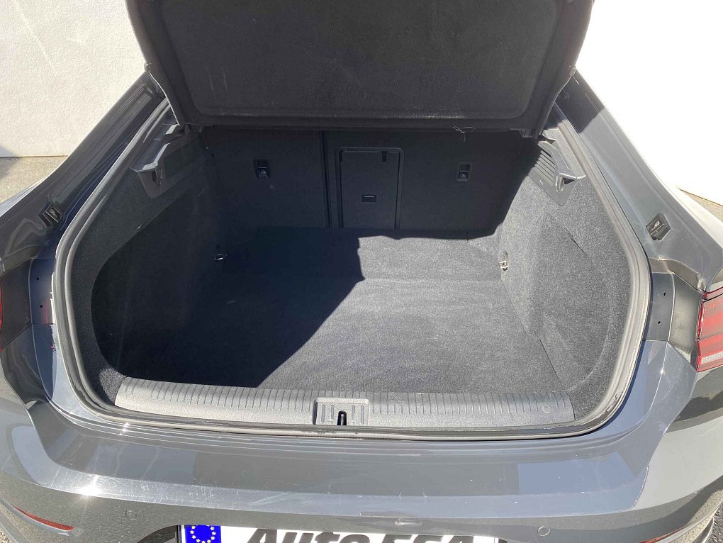Volkswagen Arteon 2.0TSi R-Line