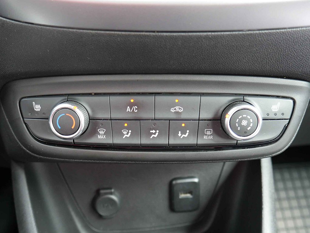 Opel Crossland X 1.2PT 