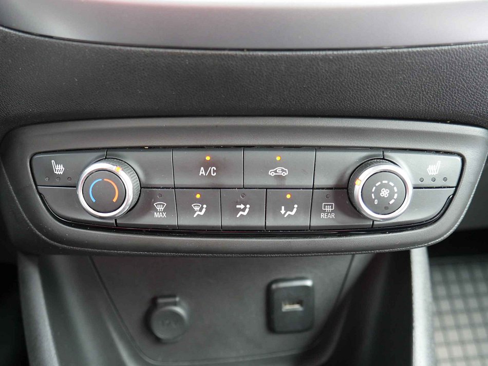 Opel Crossland X 1.2PT 