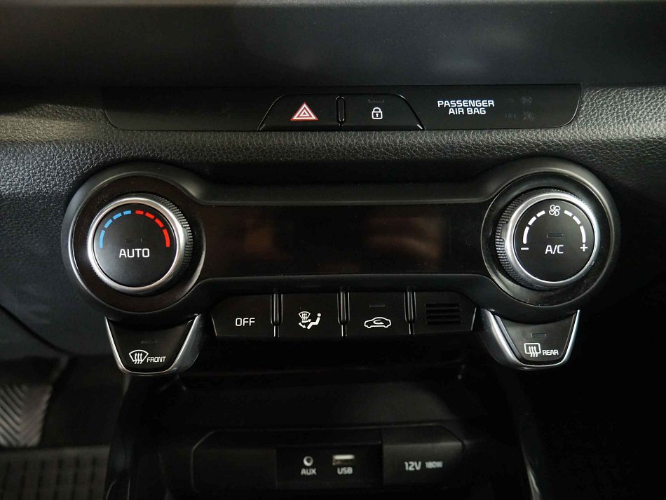 Kia Stonic 1.2i 