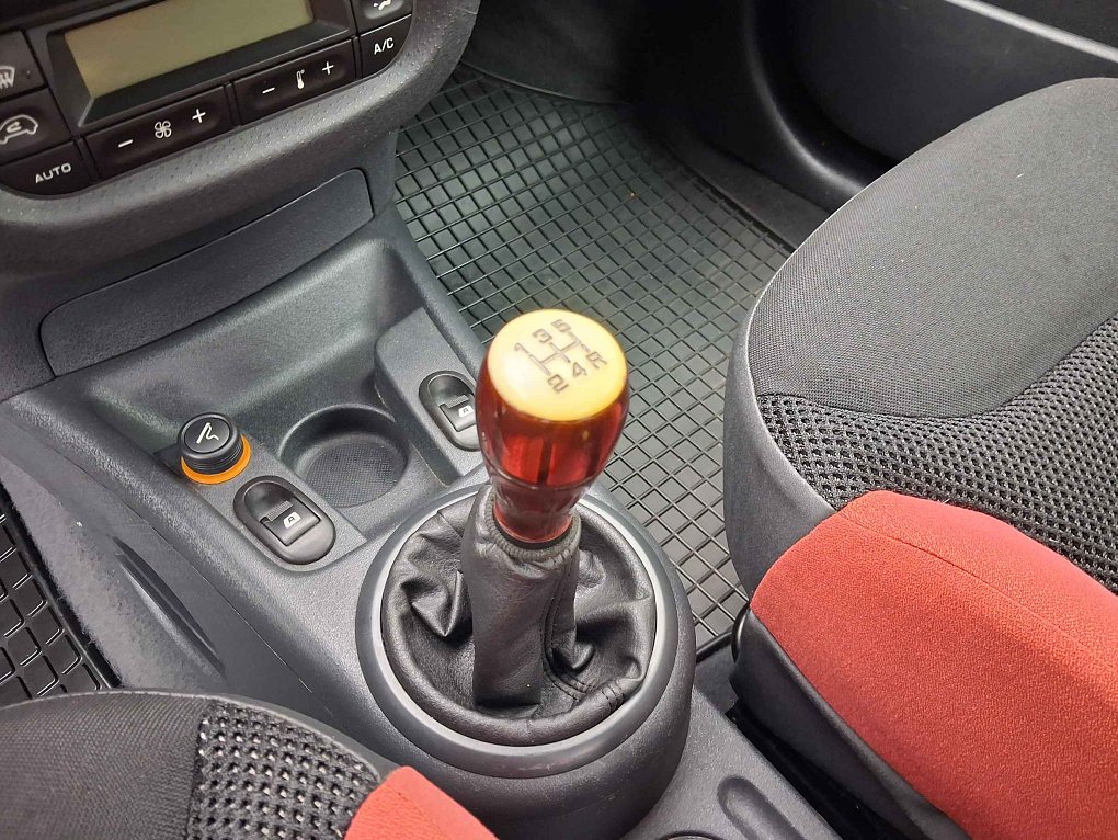 Citroën C2 1.4i 