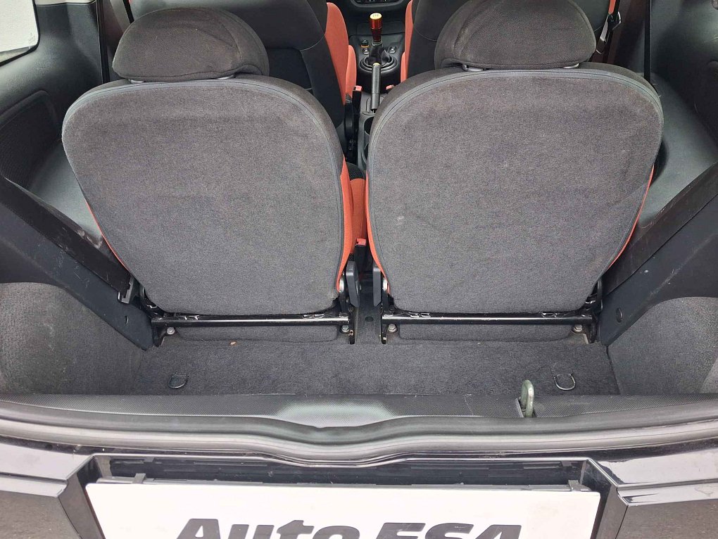 Citroën C2 1.4i 