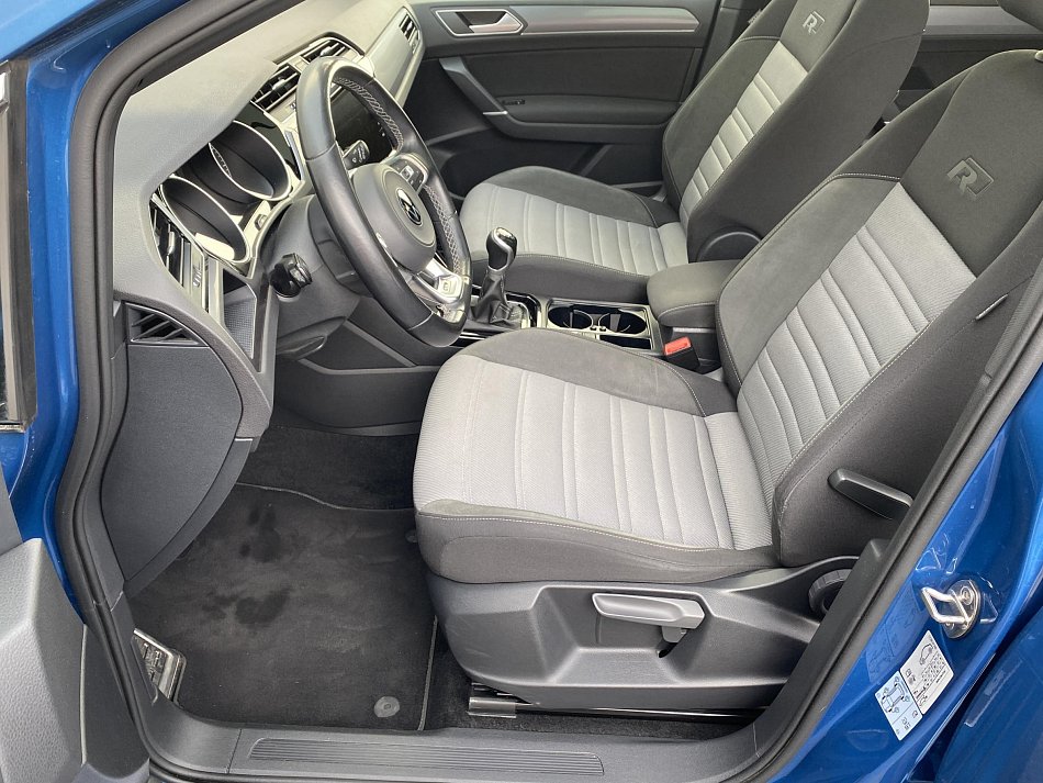 Volkswagen Touran 2.0 TDi R-Line 7míst