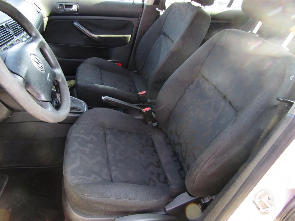 Volkswagen Golf 1.4i16V 