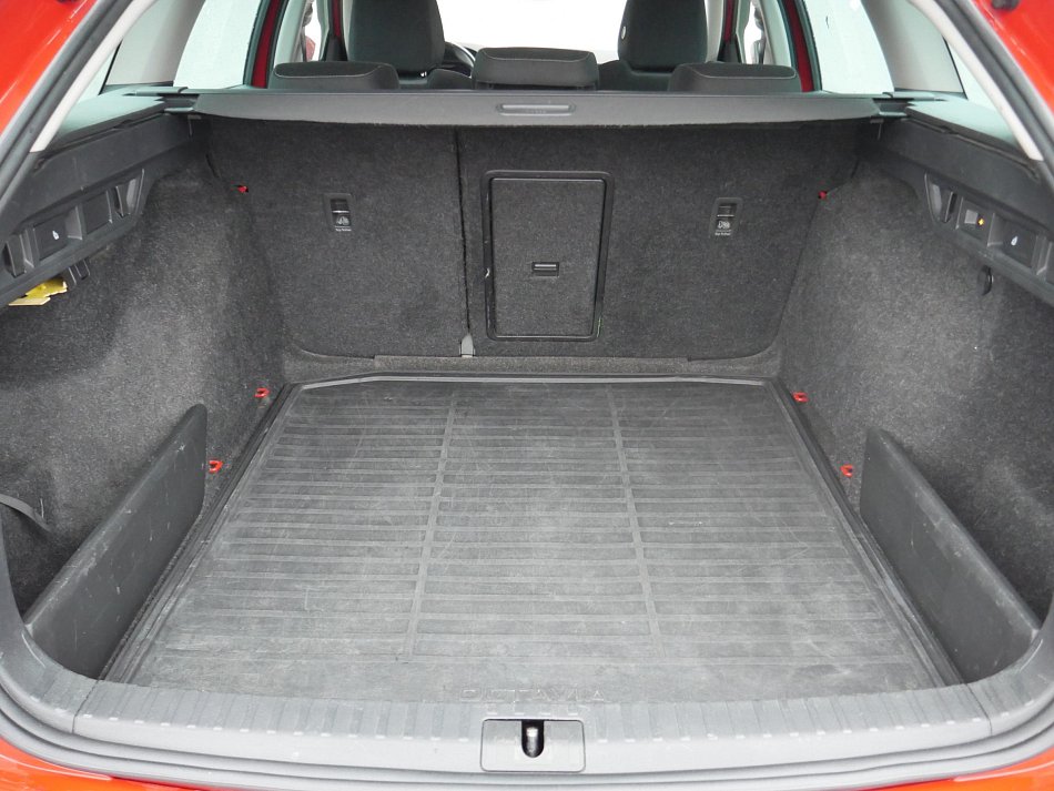 Škoda Octavia IV 2.0 TDi 