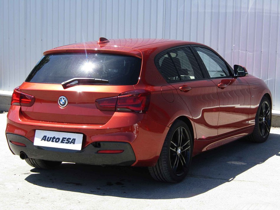 BMW Řada 1 1.5 i M Paket 118 i