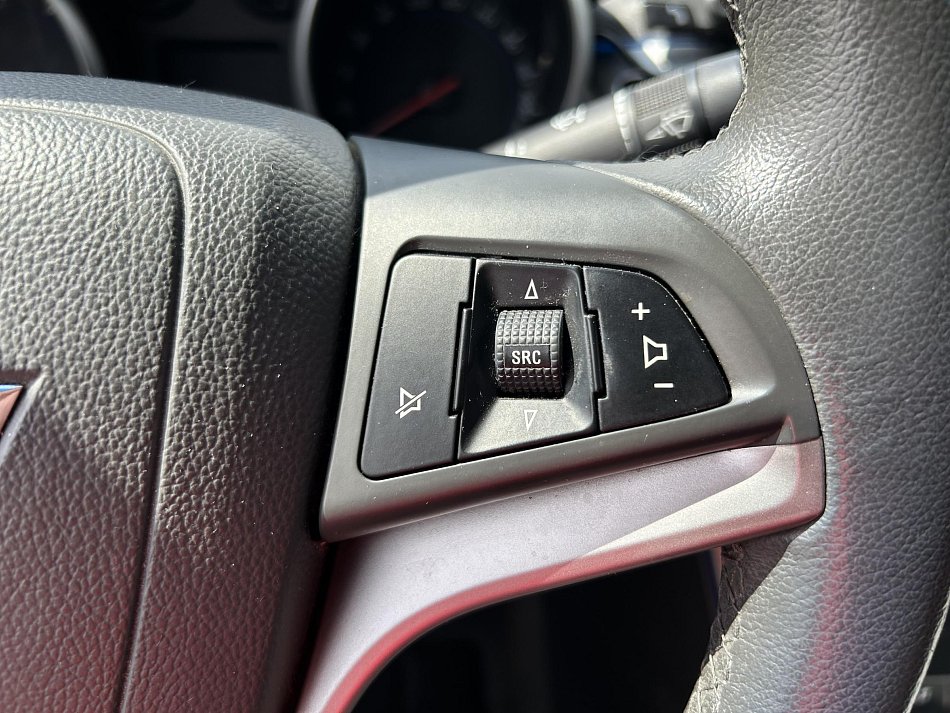 Chevrolet Cruze 1.6i 