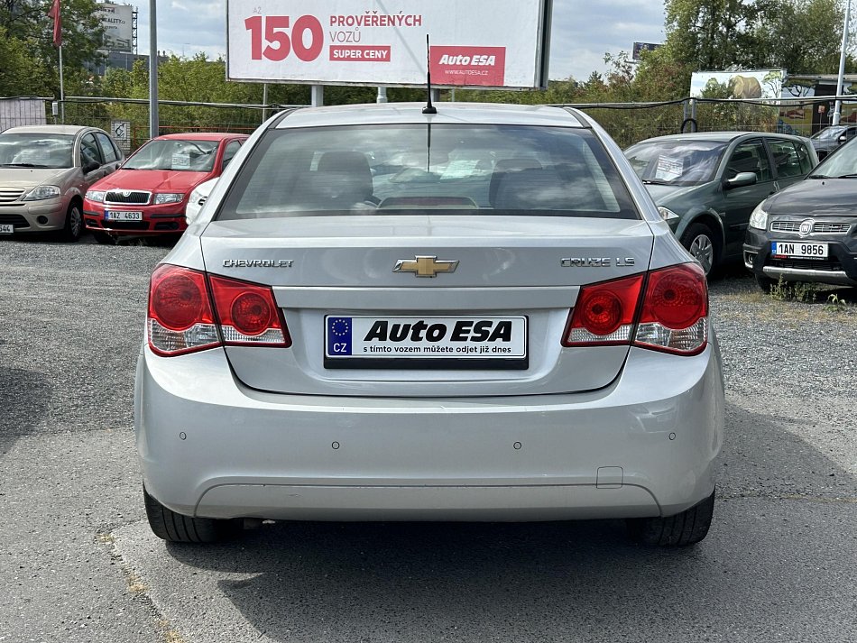 Chevrolet Cruze 1.6i 