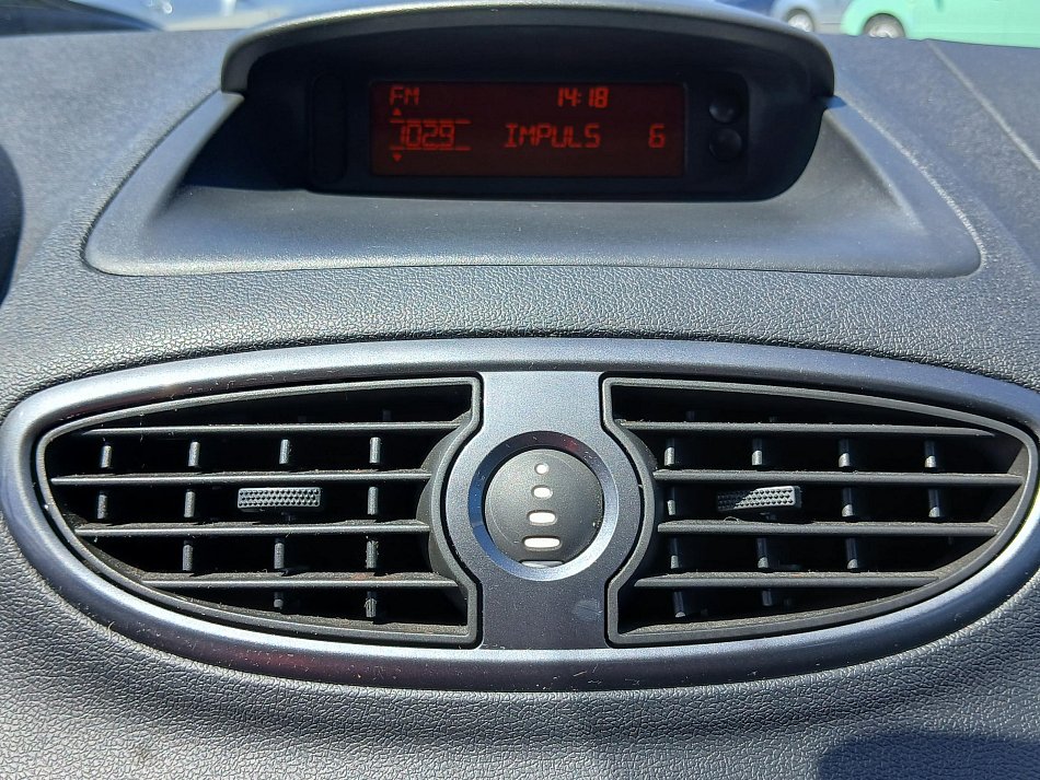 Renault Clio 1.2 16V 