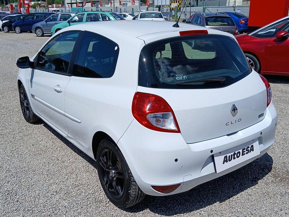 Renault Clio 1.2 16V 