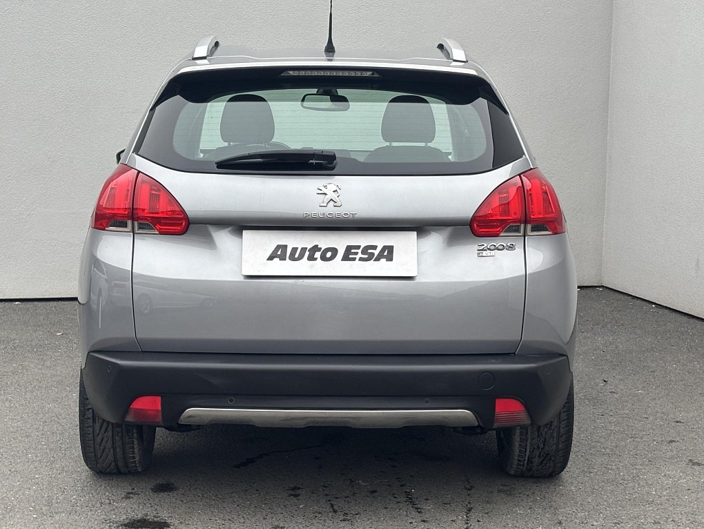 Peugeot 2008 1.2 VTi Allure