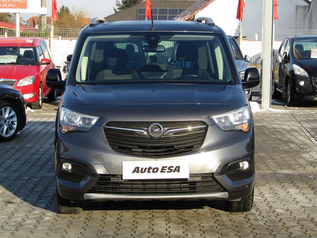 Opel Combo 1.2T Elegance