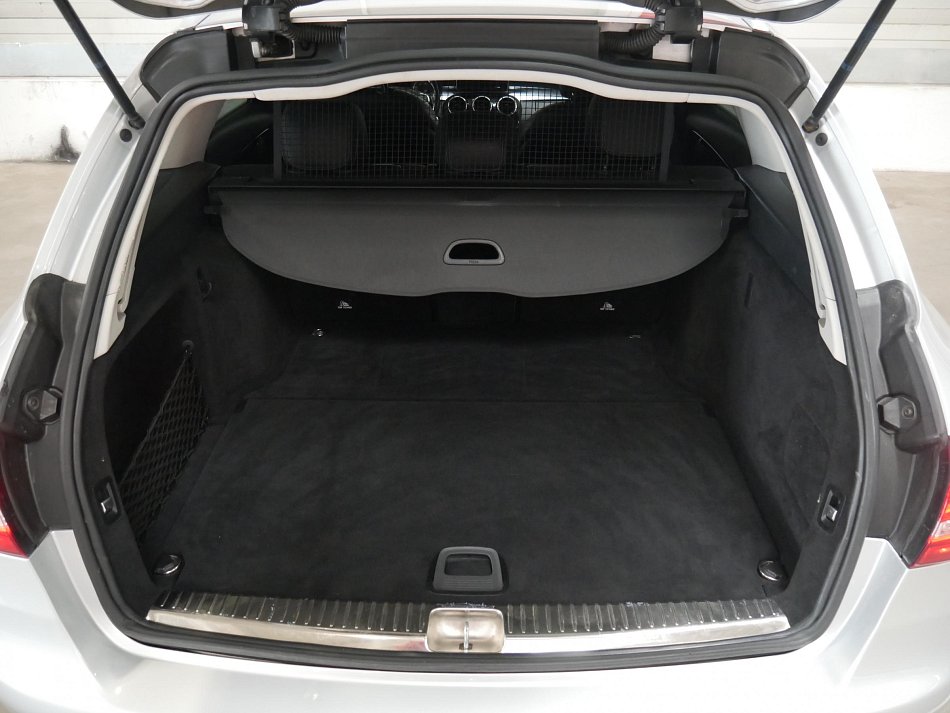 Mercedes-Benz Třída C 1.6CDi 