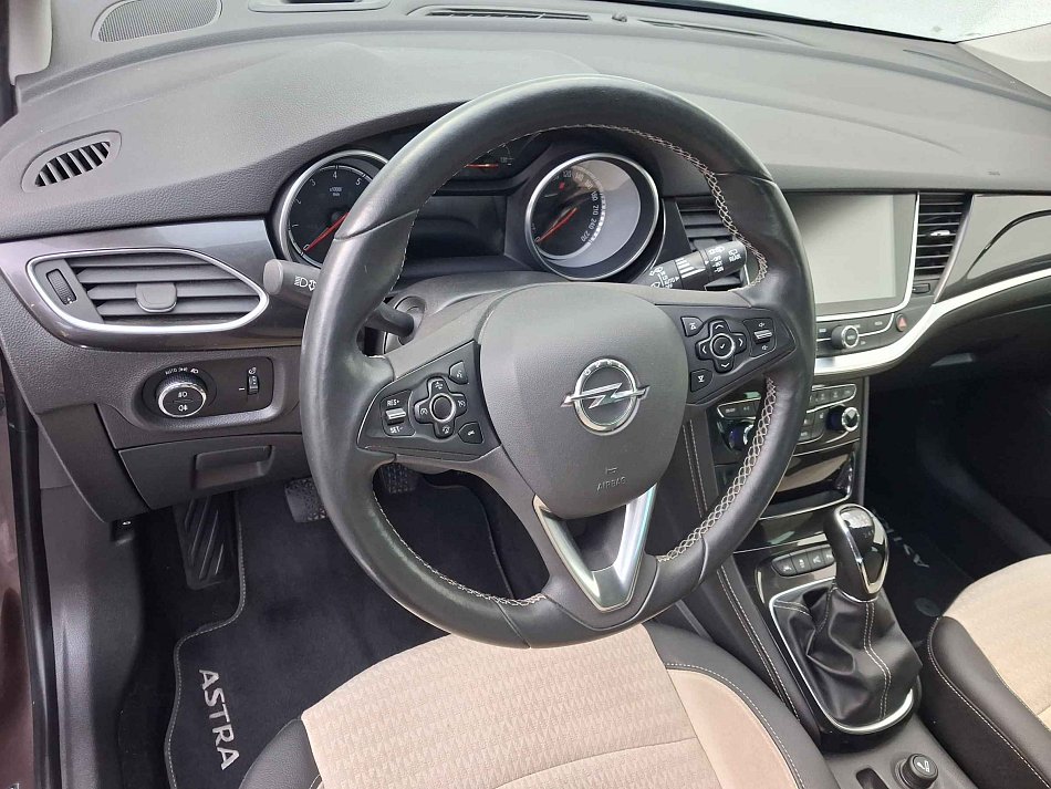 Opel Astra 1.4T Innovation