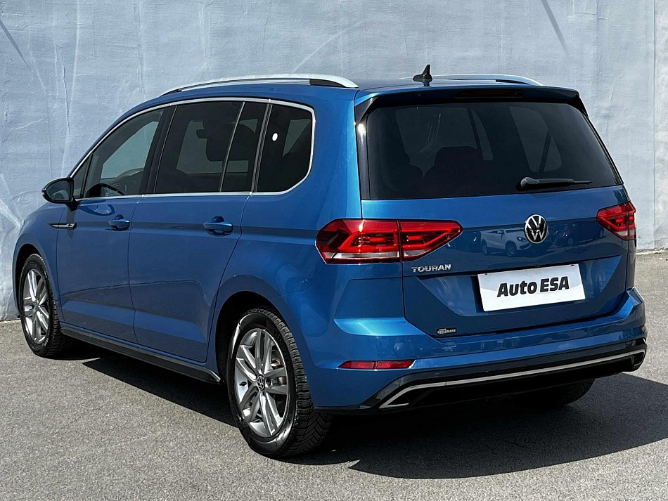 Volkswagen Touran 2.0 TDi R-Line 7míst