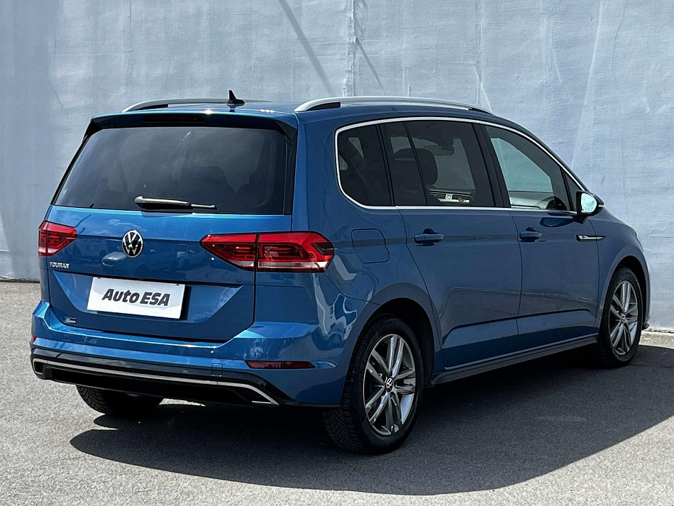 Volkswagen Touran 2.0 TDi R-Line 7míst