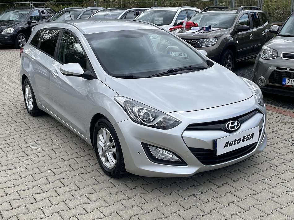 Hyundai I30 1.6 GDi Trikolor