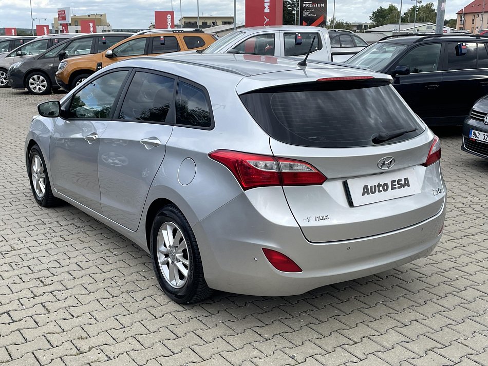 Hyundai I30 1.6 GDi Trikolor