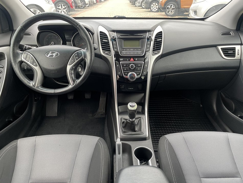 Hyundai I30 1.6 GDi Trikolor