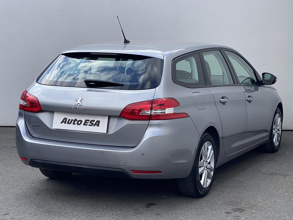 Peugeot 308 1.2i 
