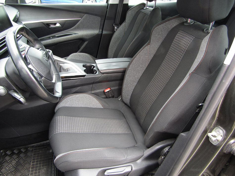 Peugeot 3008 1.2 PT Active