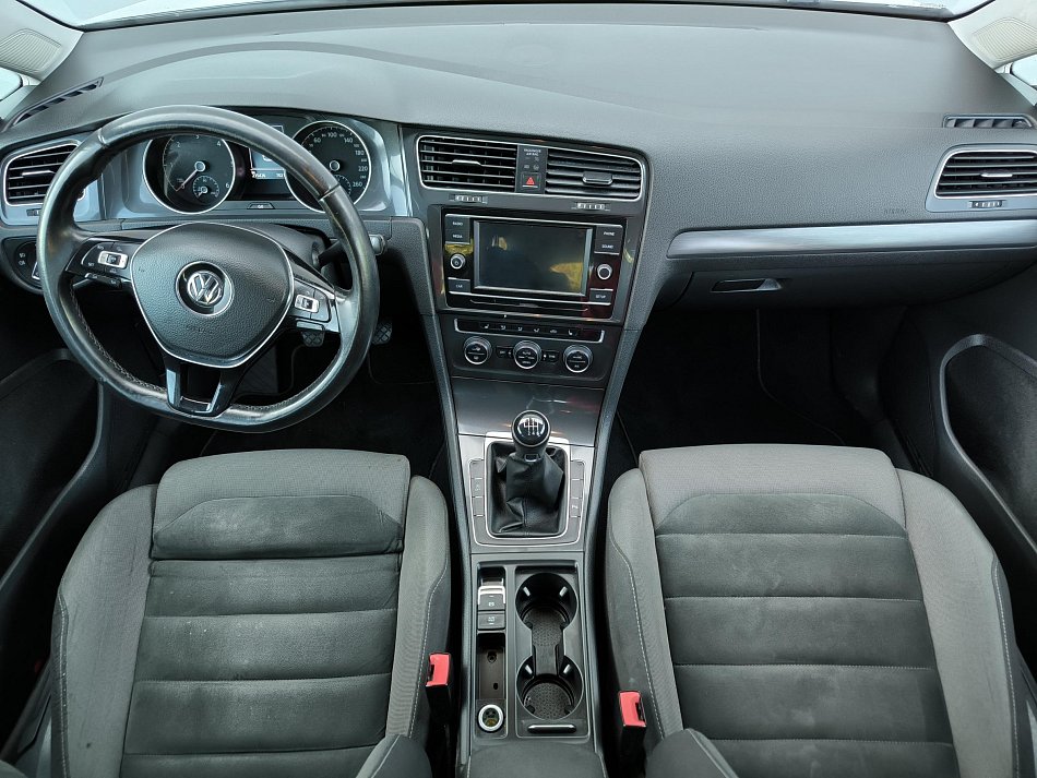 Volkswagen Golf 2.0 TDi 