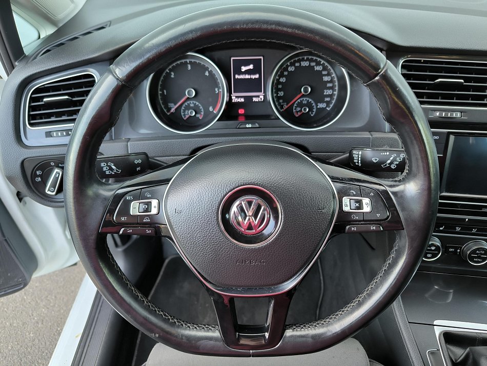 Volkswagen Golf 2.0 TDi 