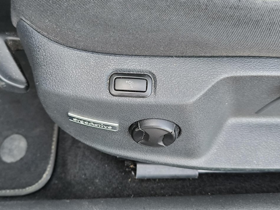 Volkswagen Golf 2.0 TDi 