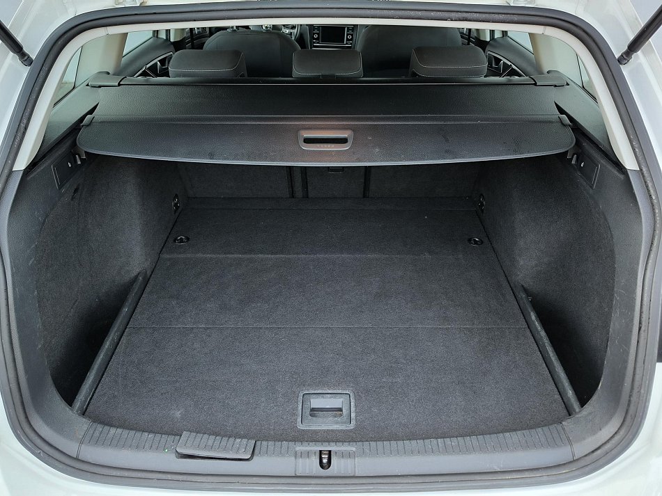 Volkswagen Golf 2.0 TDi 