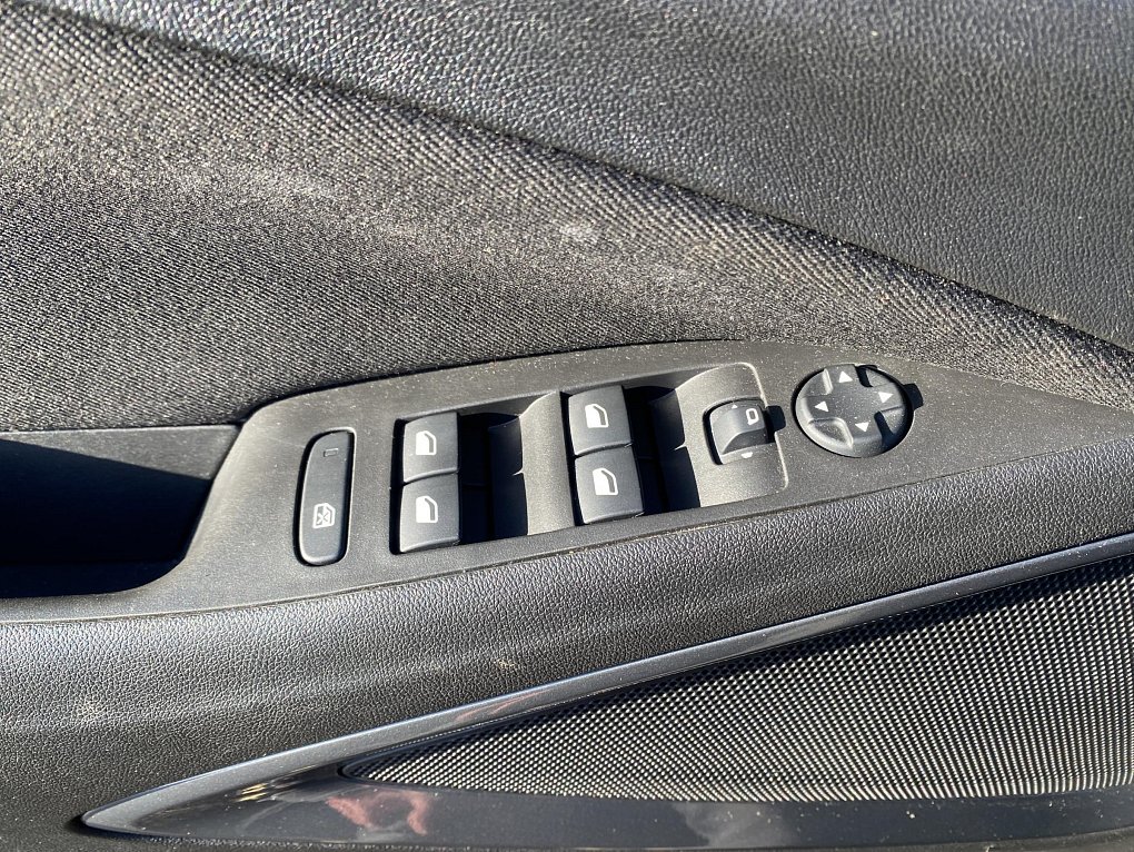 Opel Crossland 1.2 T Elegance