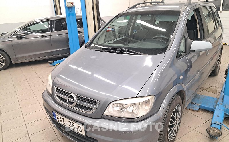 Opel Zafira 1.8 i 