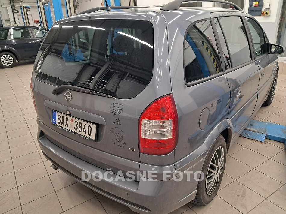 Opel Zafira 1.8 i 