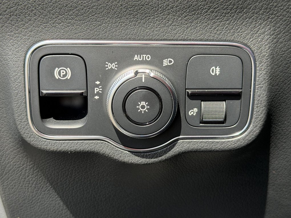 Mercedes-Benz Třída B 1.3i  B 180