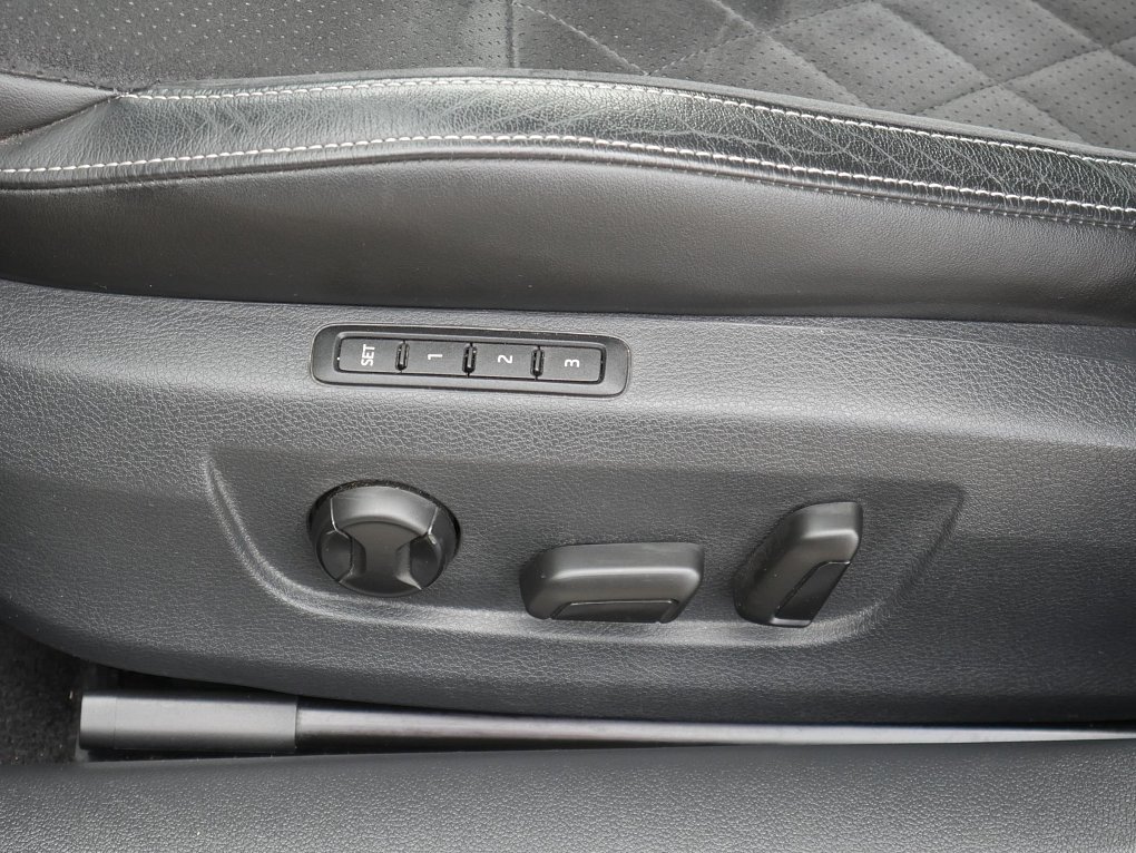 Škoda Superb III 2.0TDi SportLine