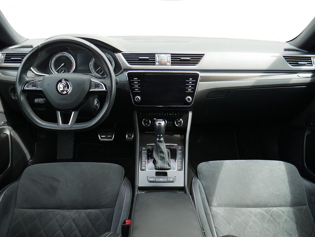 Škoda Superb III 2.0TDi SportLine