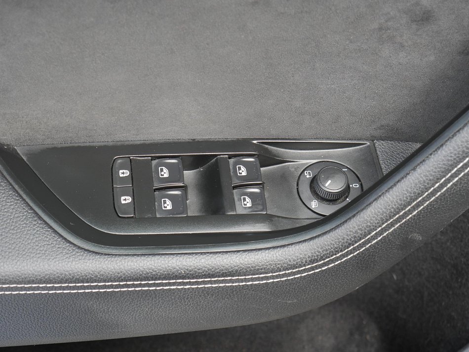 Škoda Superb III 2.0TDi SportLine