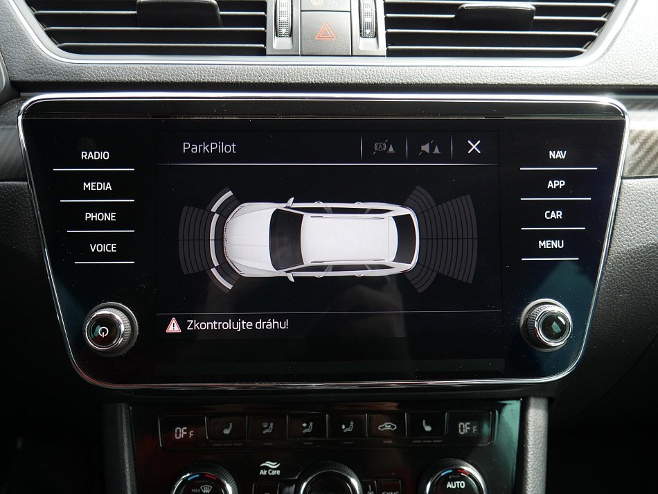 Škoda Superb III 2.0TDi SportLine