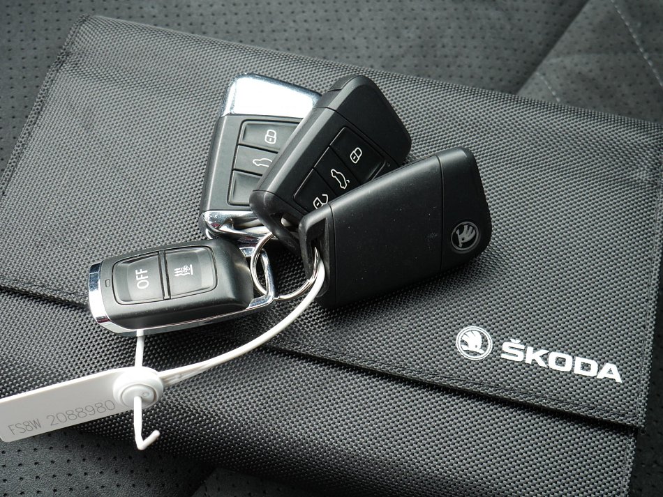 Škoda Superb III 2.0TDi SportLine