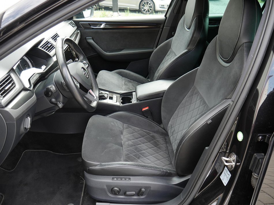 Škoda Superb III 2.0TDi SportLine