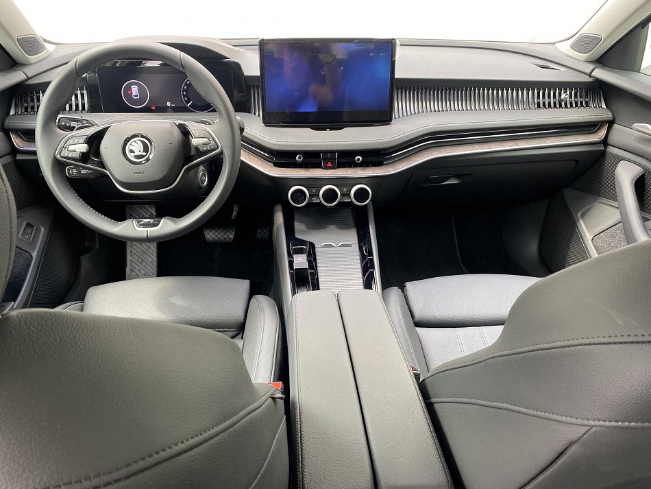 Škoda Superb IV 2.0 TDi L&K 4X4