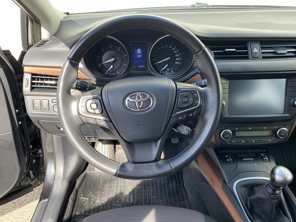 Toyota Avensis 2.0D-4D 