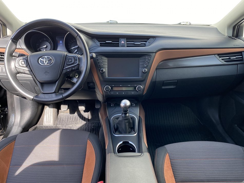 Toyota Avensis 2.0D-4D 