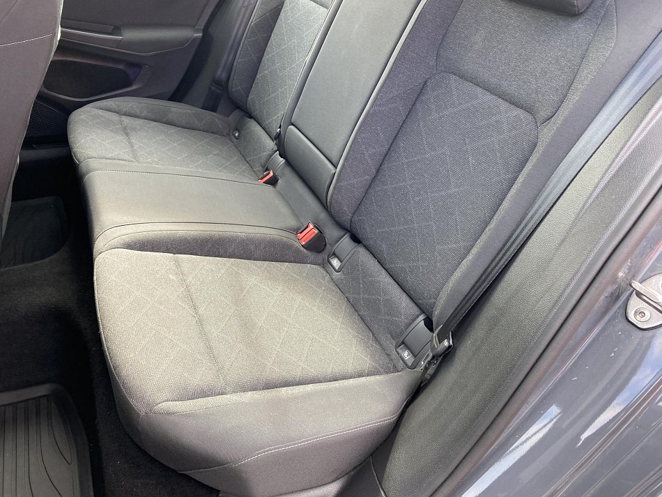 Volkswagen Golf 1.5 TSi 