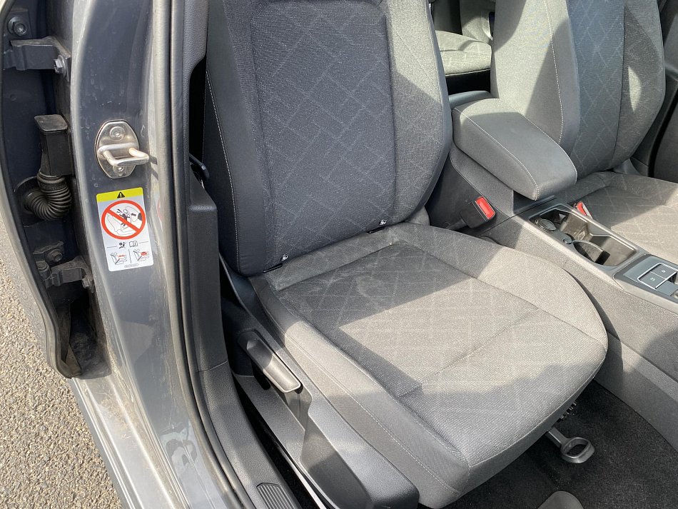Volkswagen Golf 1.5 TSi 