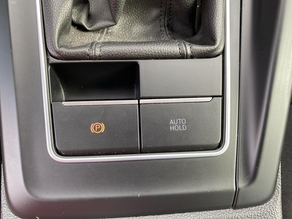 Volkswagen Golf 1.5 TSi 