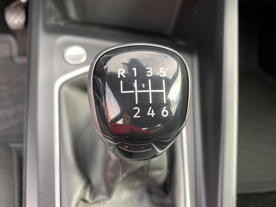 Volkswagen Golf 1.5 TSi 