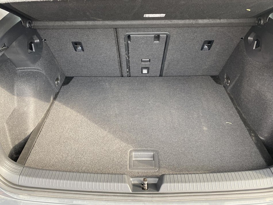 Volkswagen Golf 1.5 TSi 