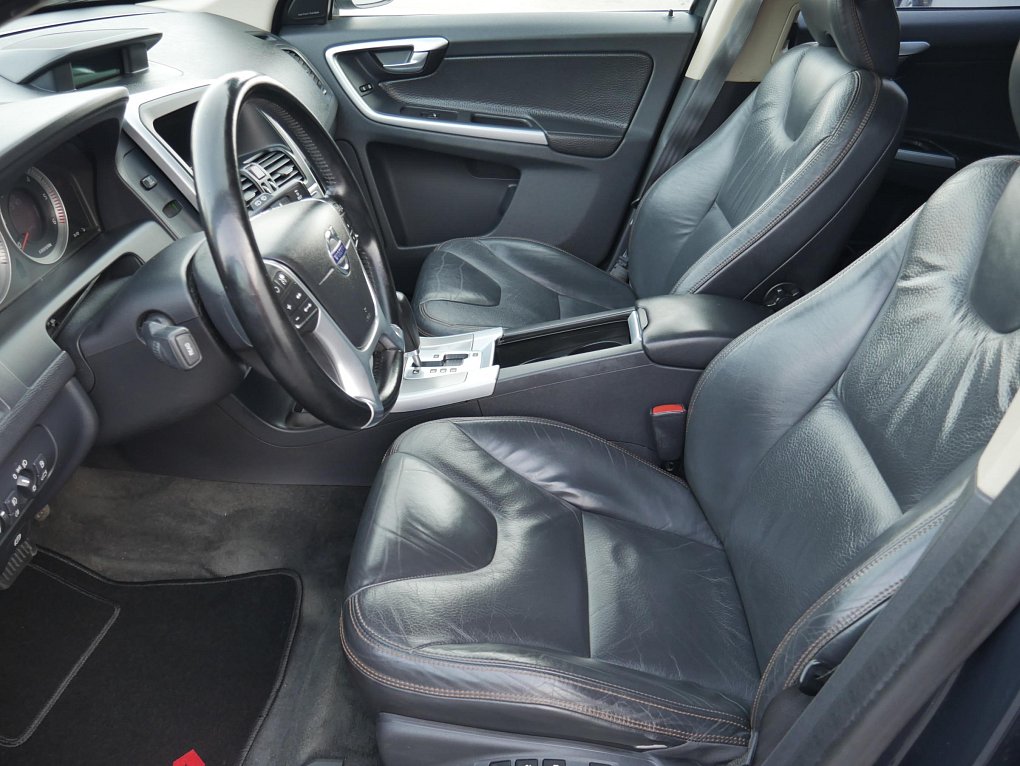 Volvo XC60 2.4 D5  4x4